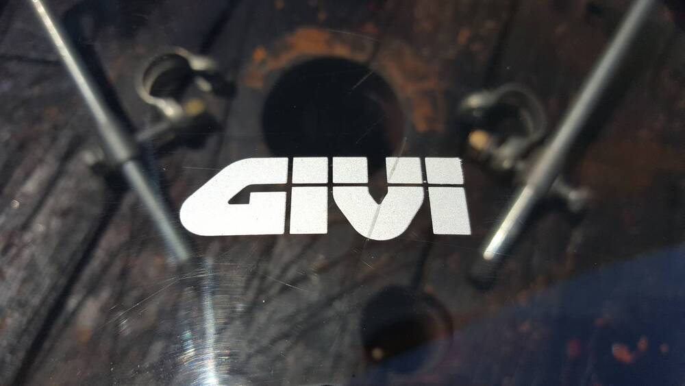 Parabrezza Givi universale (5)