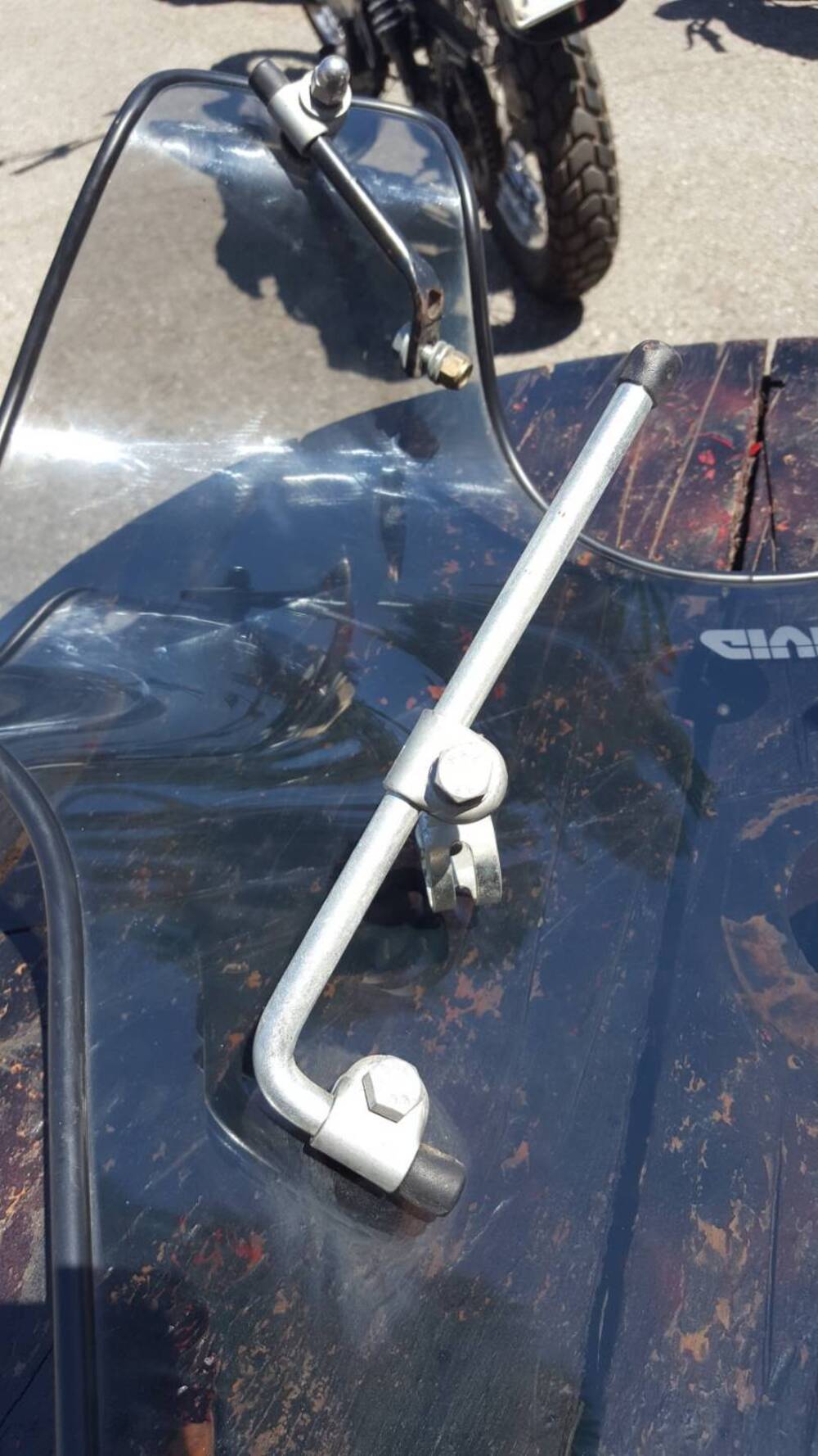 Parabrezza Givi universale (6)