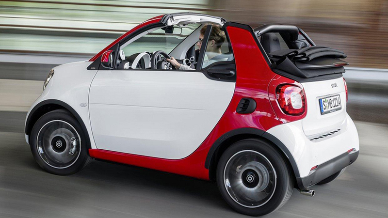 Nuova smart fortwo cabrio: lo spirito &egrave; quello di sempre