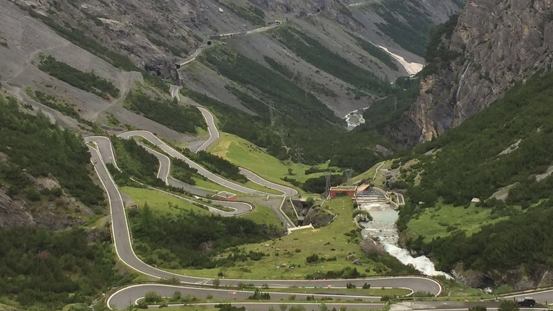 Motoraduno dello Stelvio, se ve lo siete persi, noi ve lo raccontiamo!