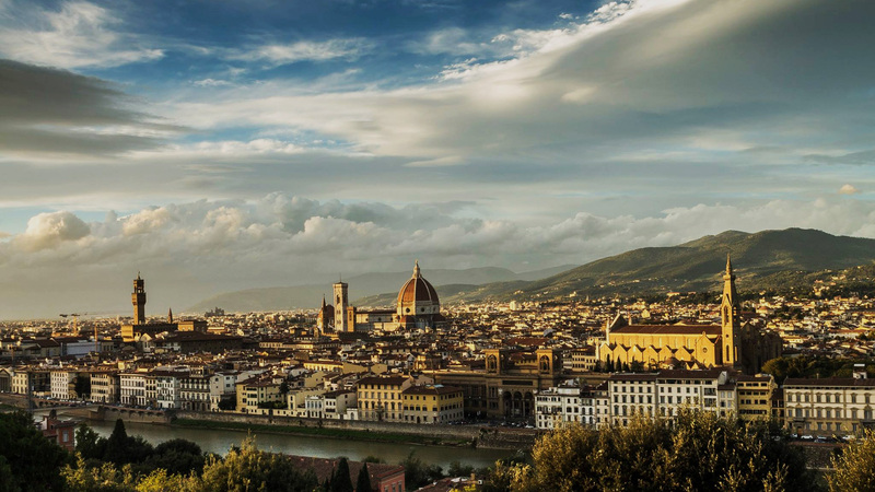 A Firenze ibride ed elettriche parcheggiano gratis