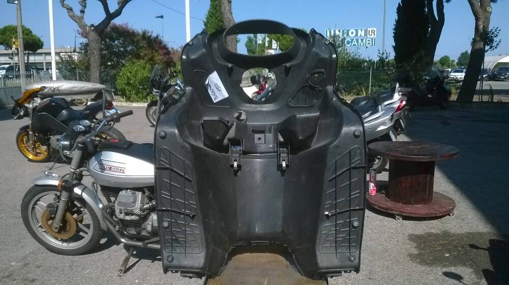 Carena Interna Burgman Suzuki (6)