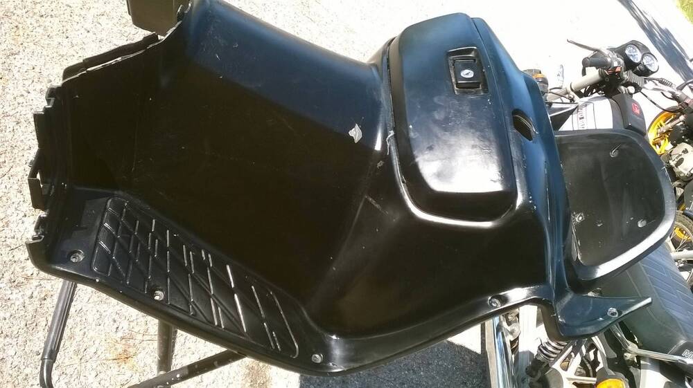 Carena Interna Burgman Suzuki (5)