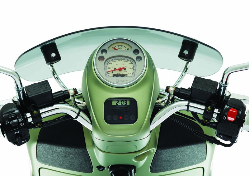 Vespa Sei Giorni 300 Sei Giorni 300 (2017 - 19) (8)