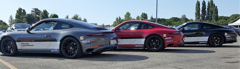 Le nuove 911 GTS alla loro prima uscita con la Driving Experience Porsche Italia: per corsi di guida aperti a tutti