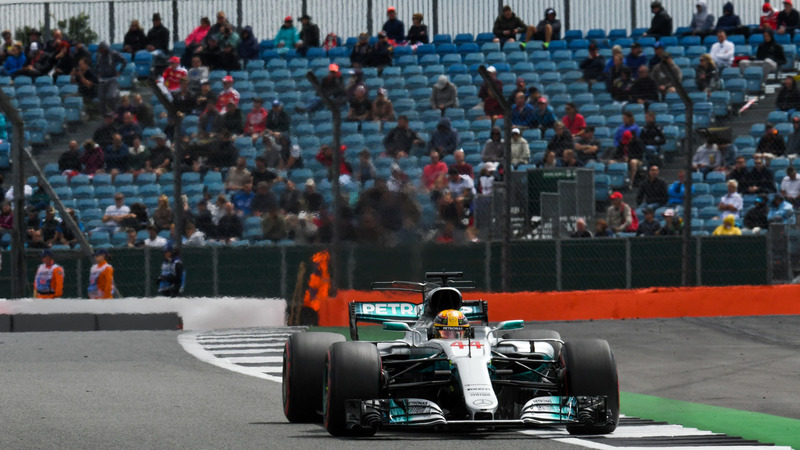 F1, GP Silverstone 2017: pole per Hamilton. Secondo Raikkonen