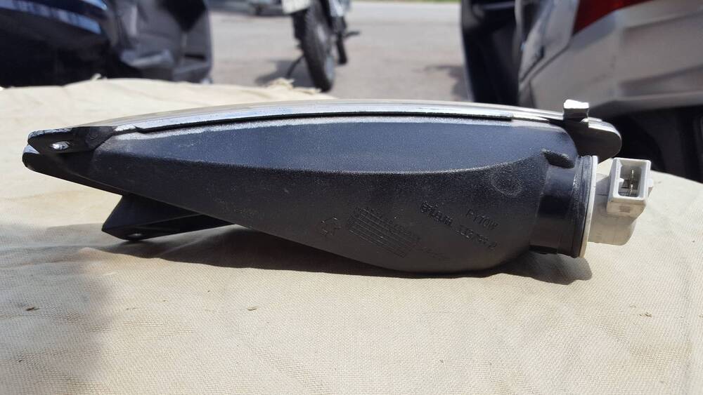 Freccia Destra MP3 250 Piaggio (2)