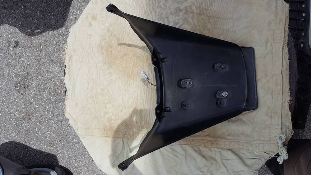 Porta Targa MP3 250 Piaggio (3)
