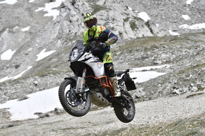 KTM 1090 Adventure R Test. L&#039;endurona sogna i rally