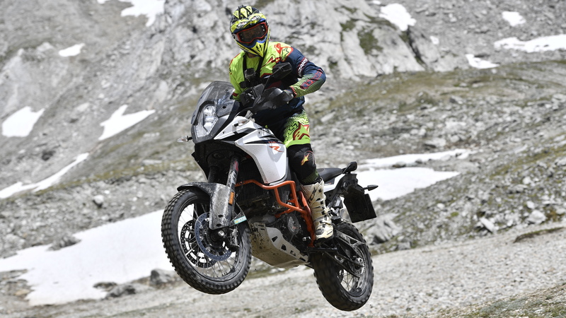 KTM 1090 Adventure R Test. L&#039;endurona sogna i rally