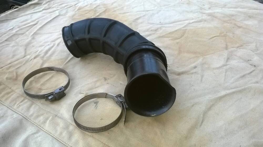 Tubo Filtro Aria MP3 Piaggio (3)