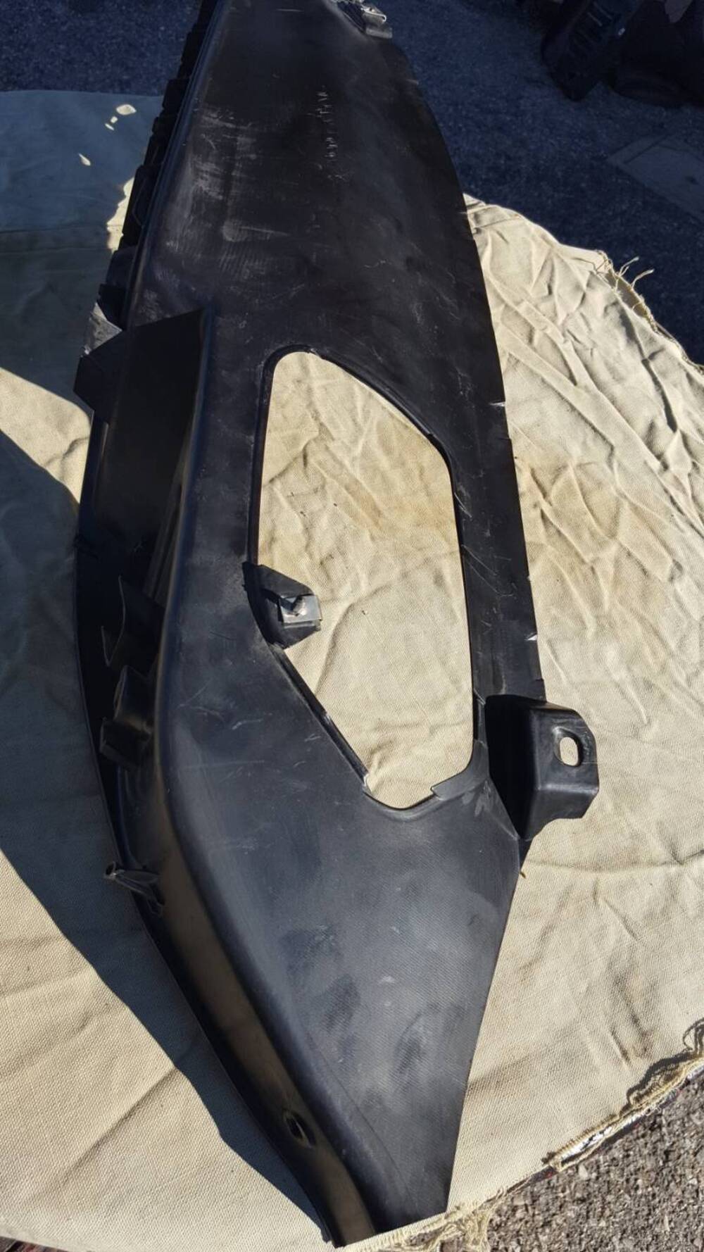 Scocca Sottopedana DX MP3 Piaggio (4)