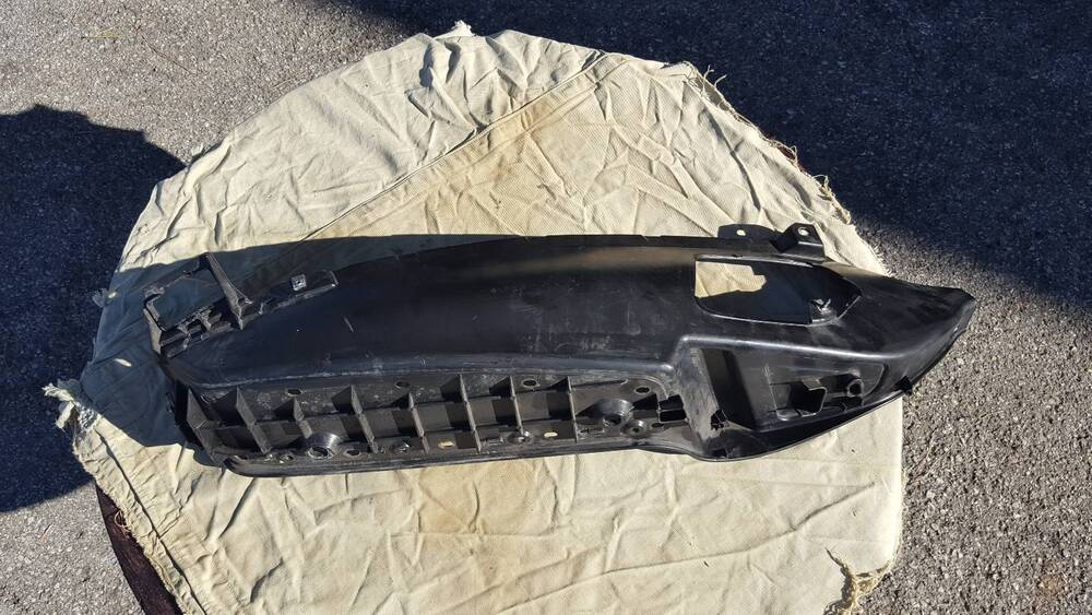 Scocca Sottopedana DX MP3 Piaggio (7)
