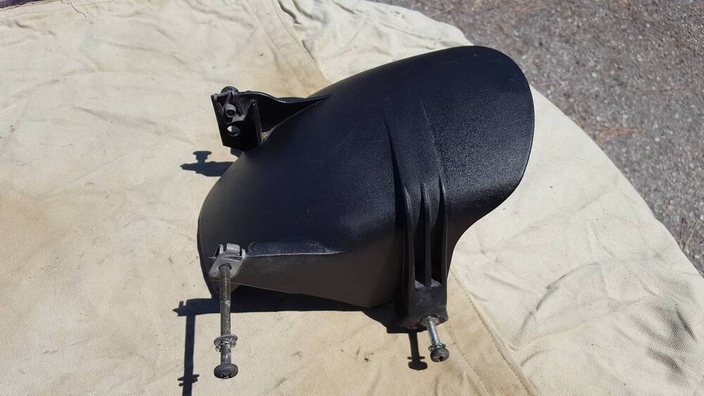 Parafango Post MP3 250 Piaggio (2)