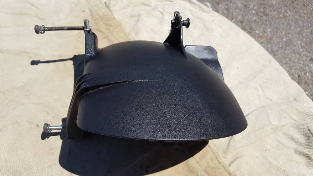 Parafango Post MP3 250 Piaggio (3)