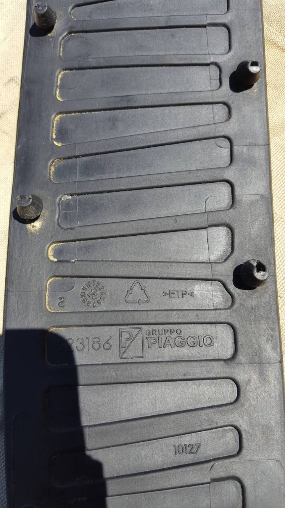 Predellino SX MP3 Piaggio (3)