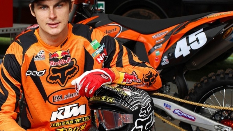 Glenn Coldenhoff rimane in squadra con Cairoli, mentre Jake Nicholls si ritira dalla MXGP