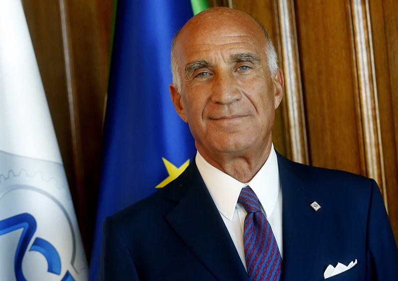 &laquo;Non raccogliete provocazioni quando siete al volante&raquo; Appello del presidente ACI Sticchi Damiani