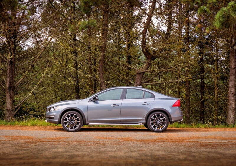 Volvo S60 Cross Country (2015-18) (2)