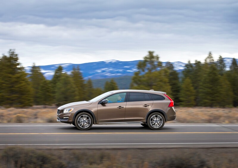 Volvo V60 Cross Country (2015-19) (2)