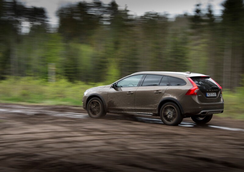 Volvo V60 Cross Country (2015-19) (27)