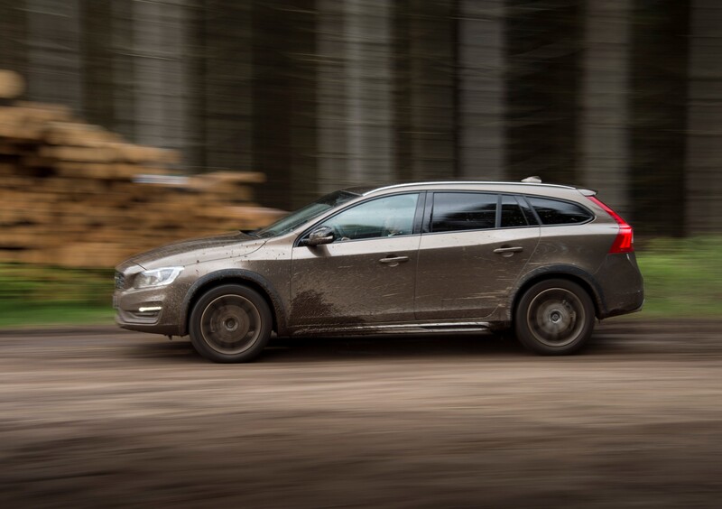 Volvo V60 Cross Country (2015-19) (29)