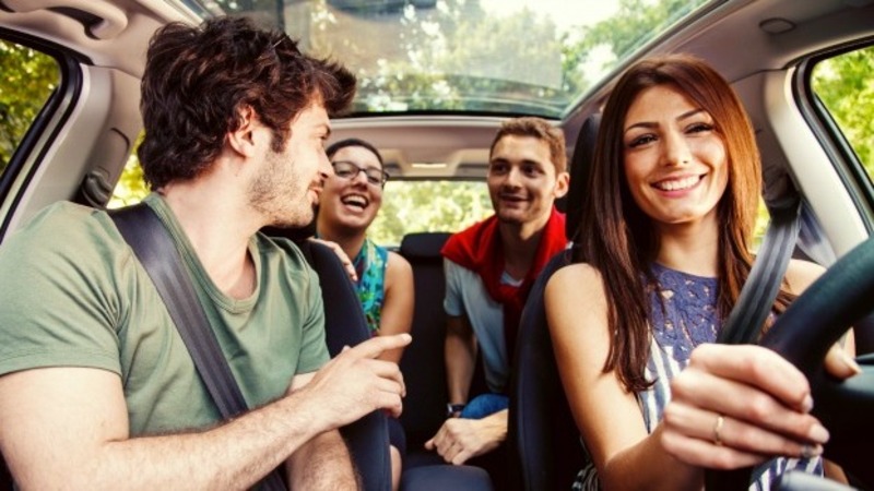 Vacanze estive, in 260 mila scelgono il car pooling