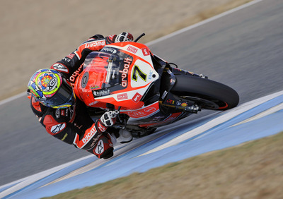 SBK, Jerez 2015. Davies si impone in gara due