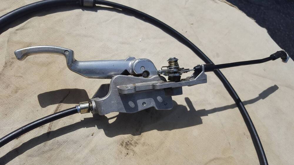 Freno Stazionamento MP3 Piaggio (2)