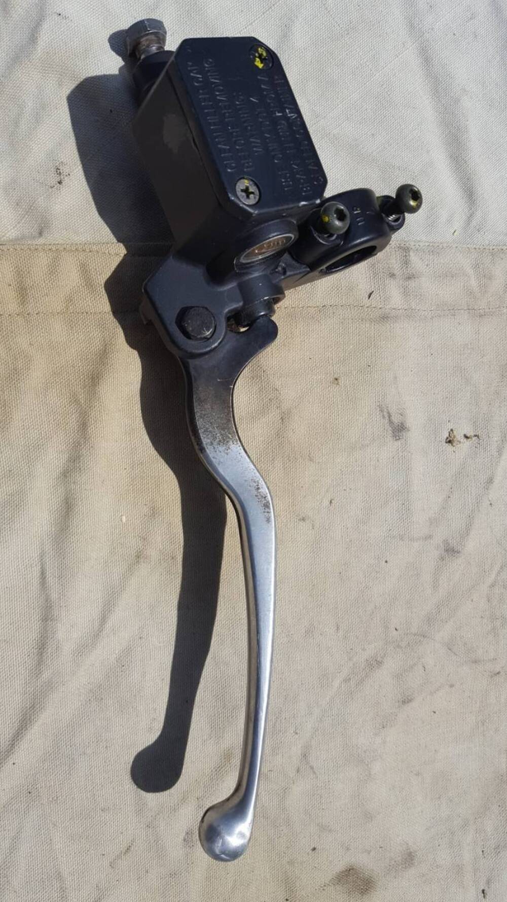 Leva con Pompa Freno MP3 Piaggio