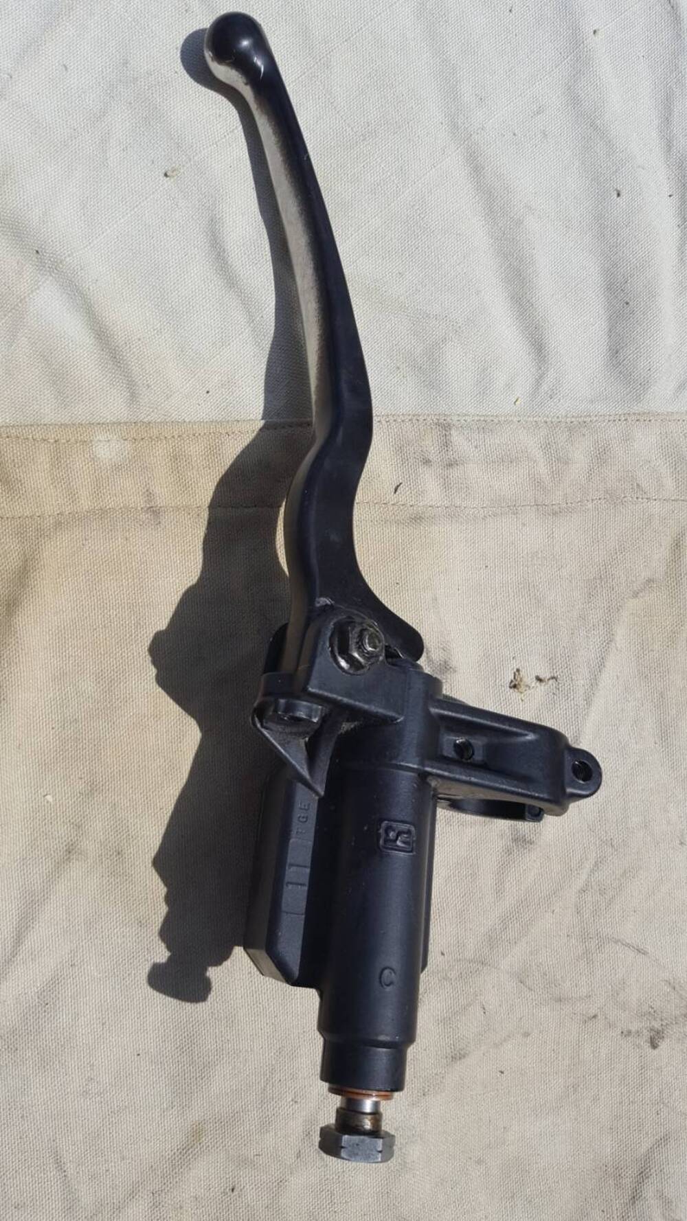 Leva con Pompa Freno MP3 Piaggio (3)