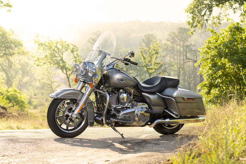 Harley-Davidson Touring 1690 Road King (2013 - 16) - FLHR