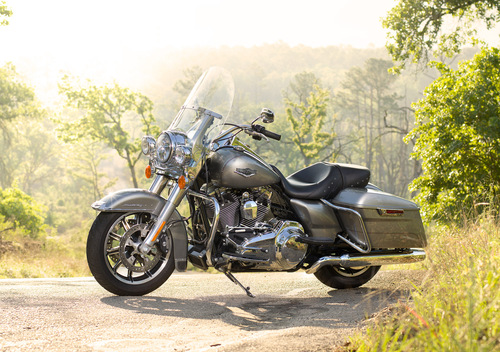 Harley-Davidson 1690 Road King (2013 - 16) - FLHR