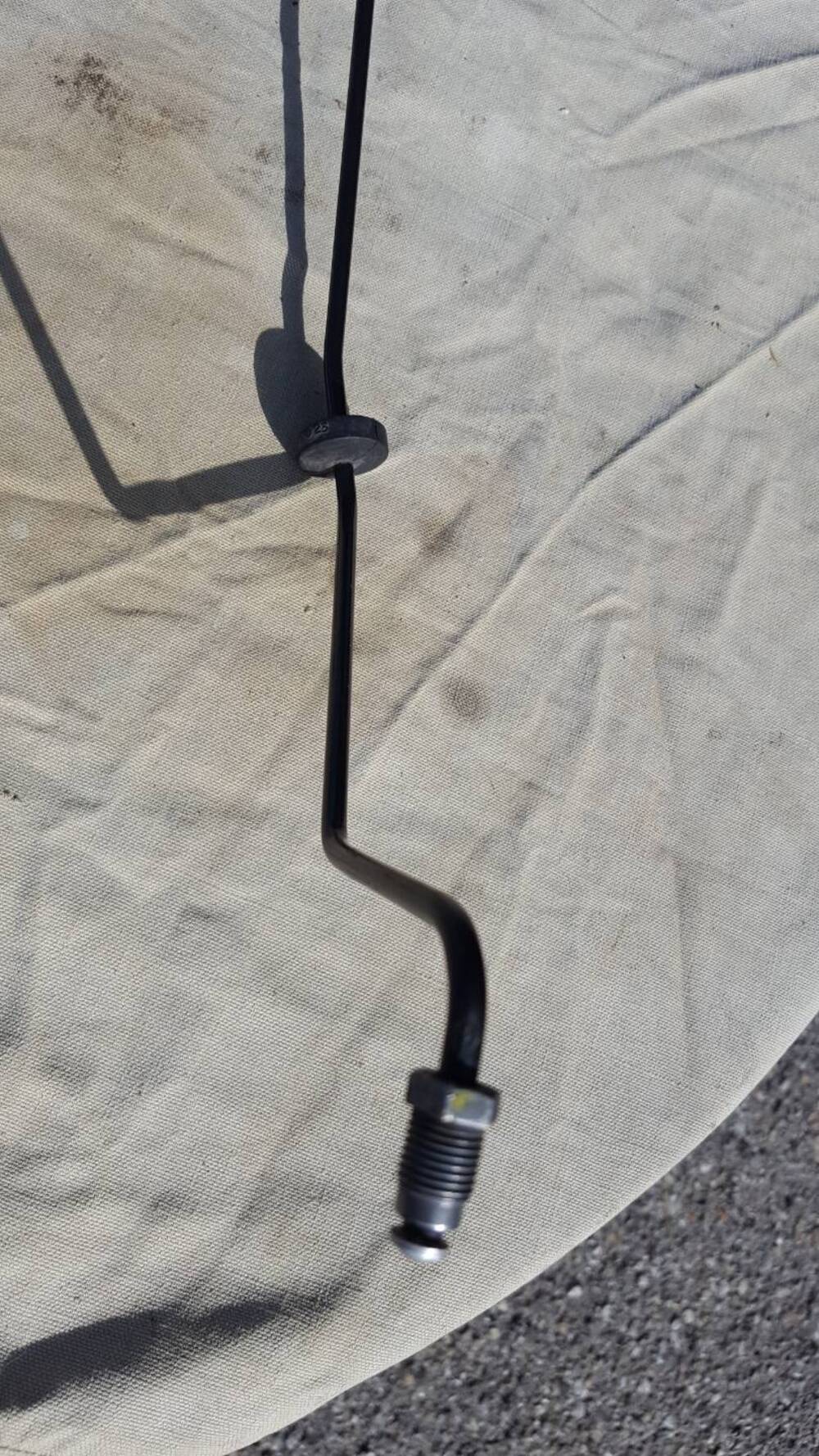 Tubo Freno Rigido MP3 Piaggio (3)