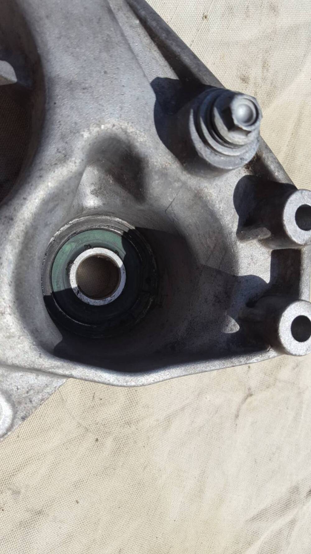 Staffa Ruota Post MP3 Piaggio (3)