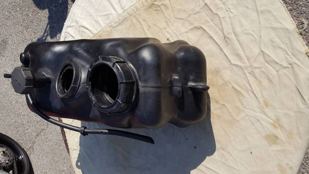 Serbatoio Benzine MP3 Piaggio (5)