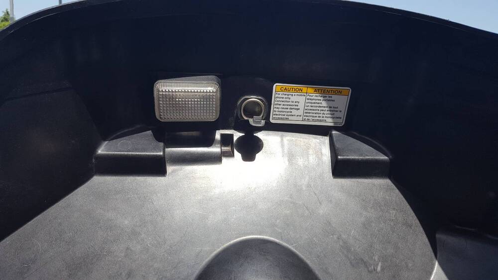 Vano Sottosella Burgman Suzuki (3)