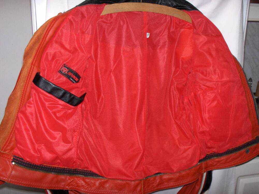 Tuta in pelle, divisibile Dainese (3)