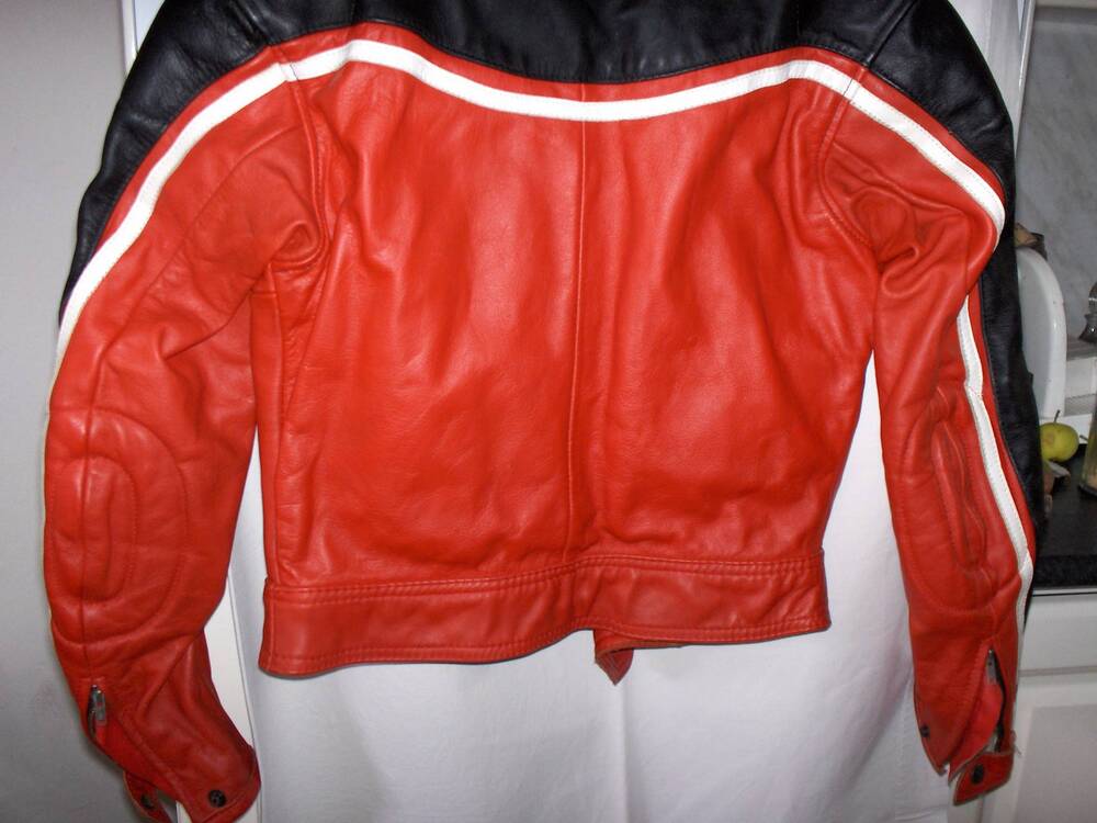 Tuta in pelle, divisibile Dainese (2)