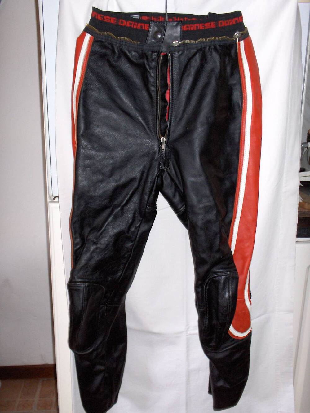 Tuta in pelle, divisibile Dainese (7)