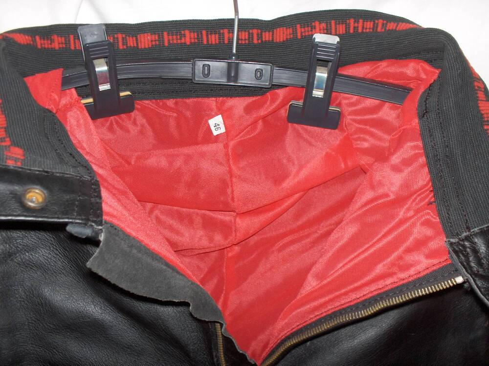 Tuta in pelle, divisibile Dainese (5)