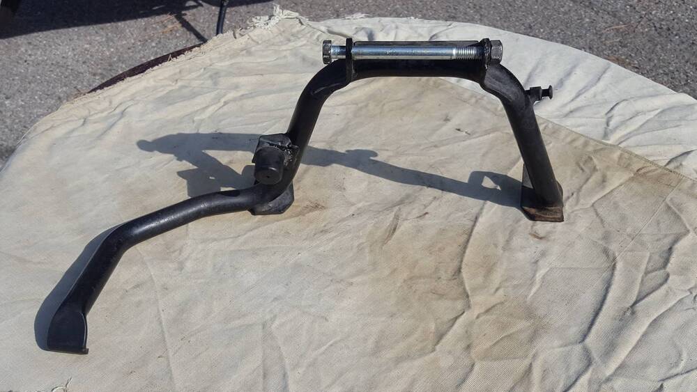 Cavalletto Centrale MP3 Piaggio (3)