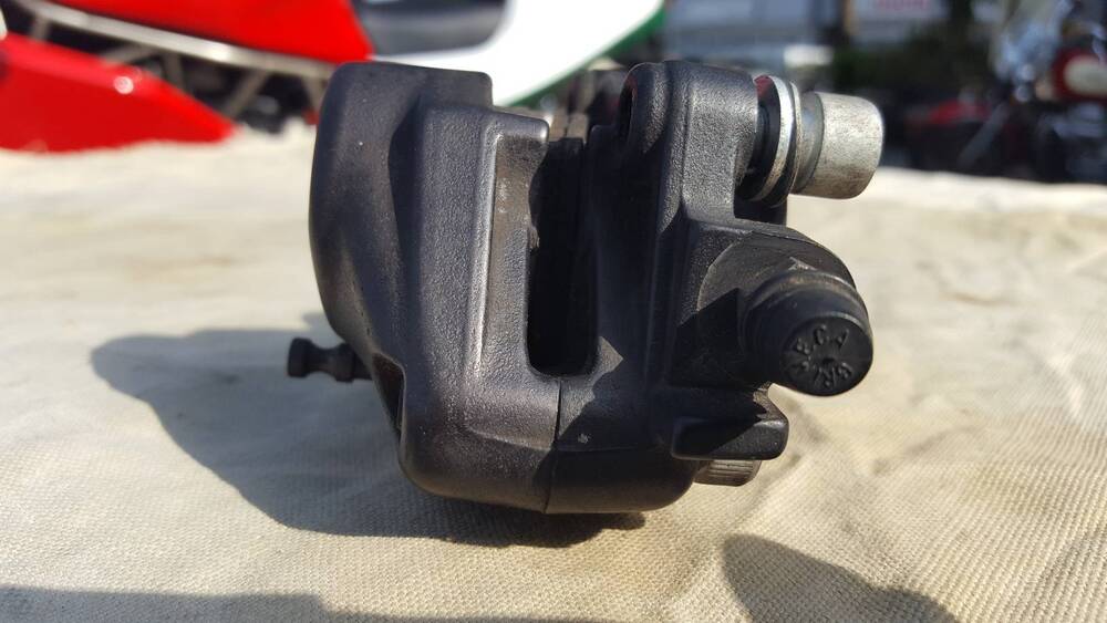 Pinza Anteriore Sx MP3 Piaggio (4)