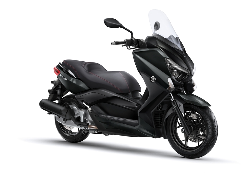 Yamaha X-Max 125 X-Max 125 Iron Max ABS (2016) (2)