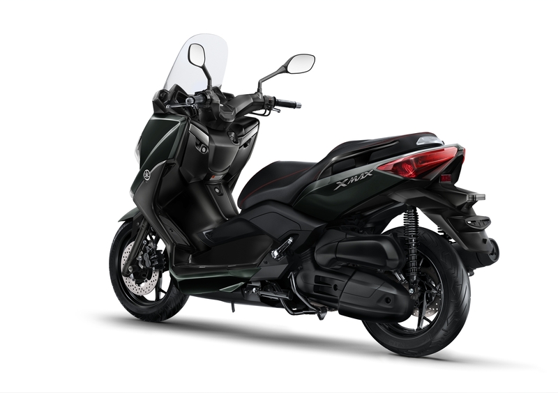 Yamaha X-Max 125 X-Max 125 Iron Max ABS (2016) (3)