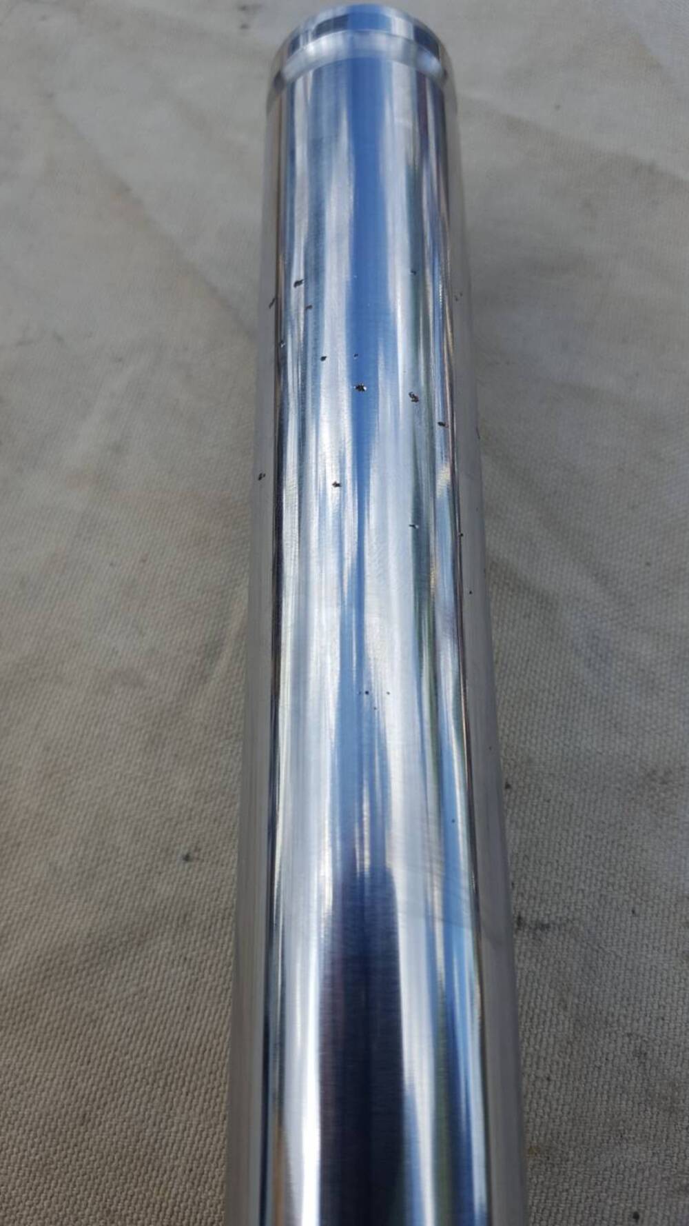 Ammortizzatore Ant DX Showa (5)