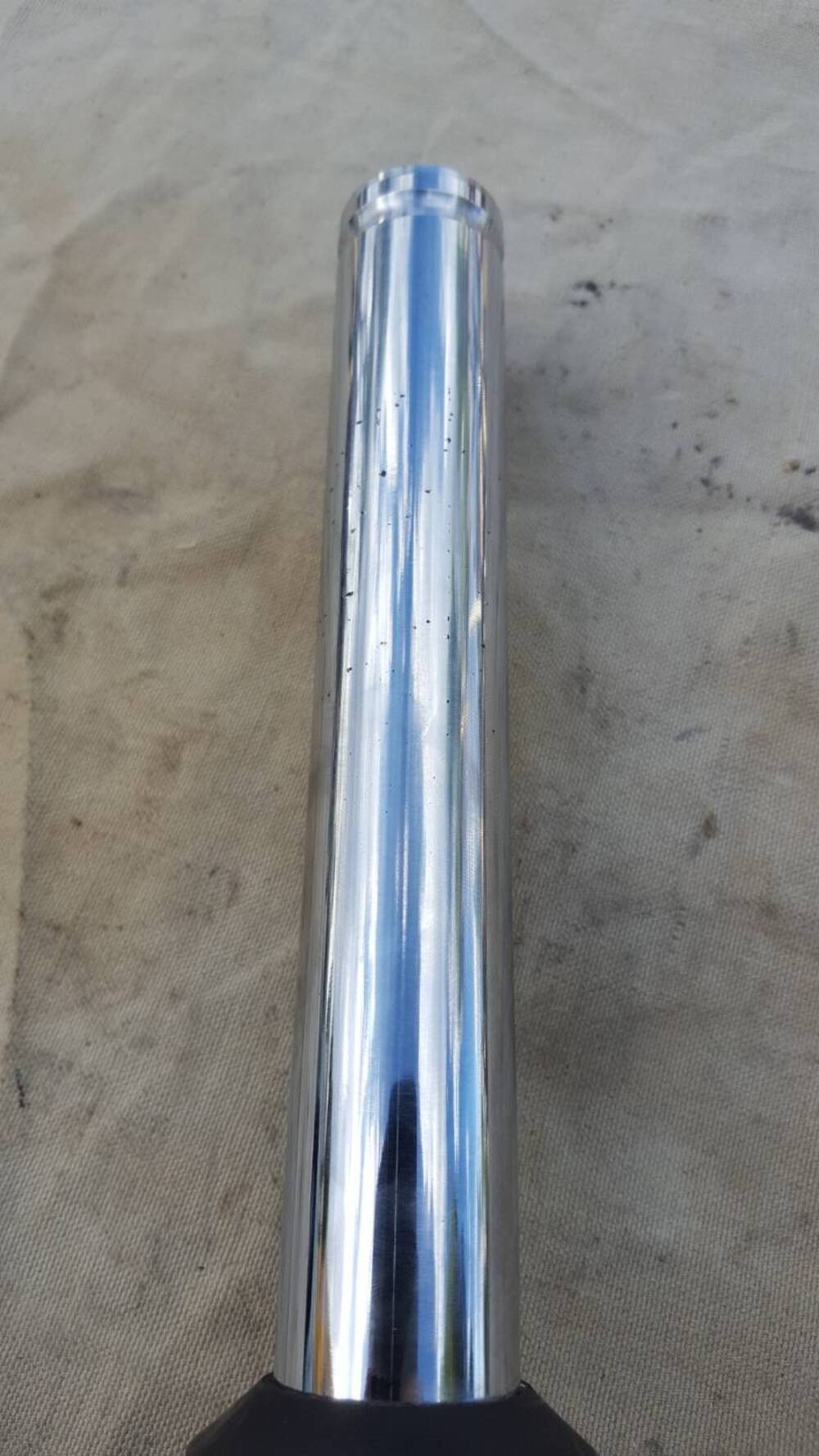 Ammortizatore Ant Sx Showa (4)