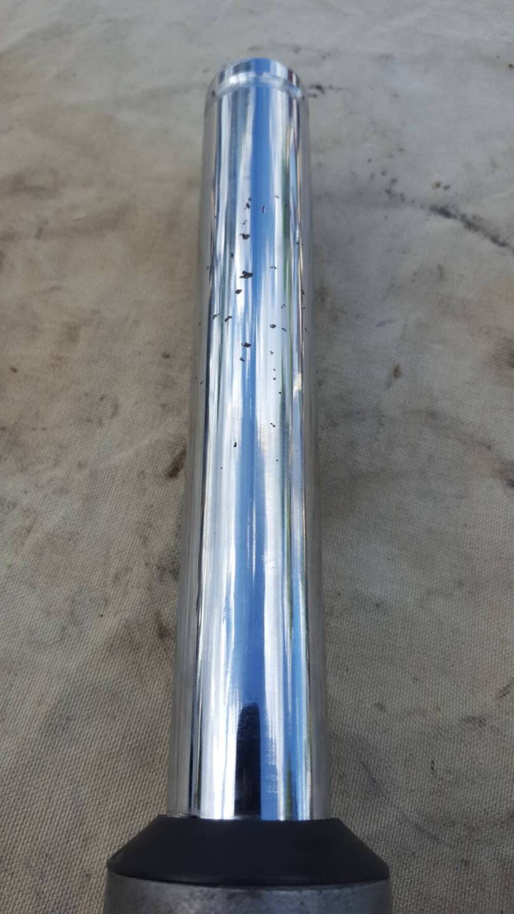 Ammortizatore Ant Sx Showa (5)