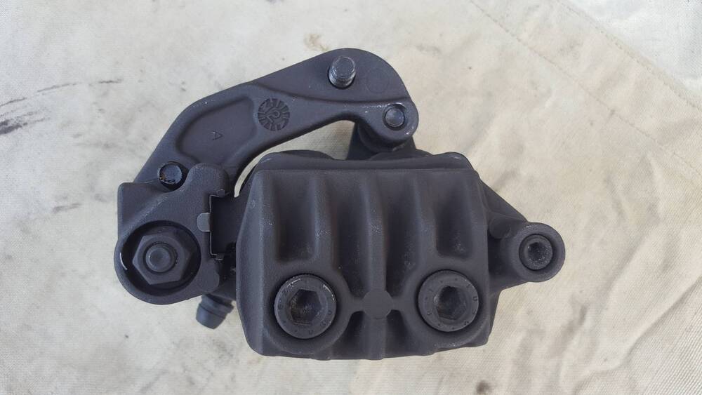 Pinza Freno Anteriore Suzuki (2)