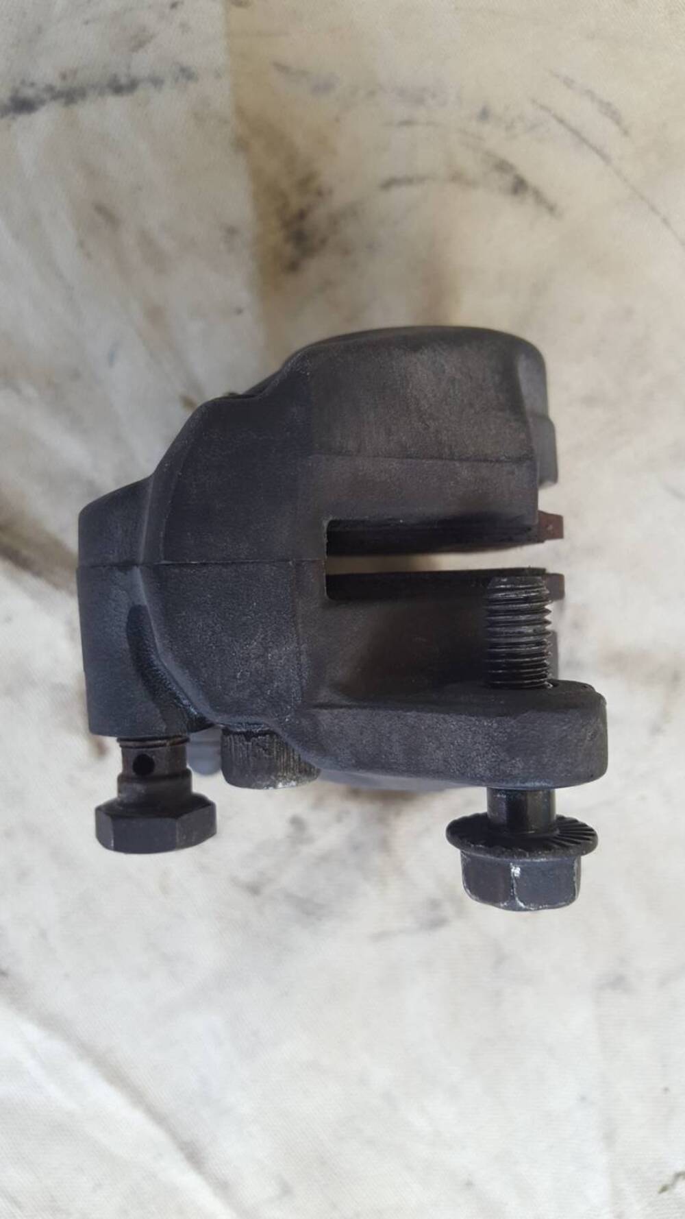 Pinza Post Burgman 150 Suzuki (4)